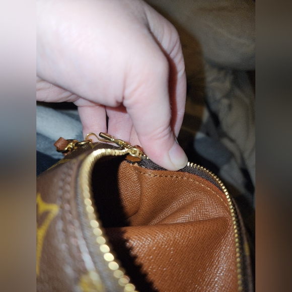 🌼 Vintage Louis Vuitton Monogram Mini Papillon 🌼 - Picture 14 of 15